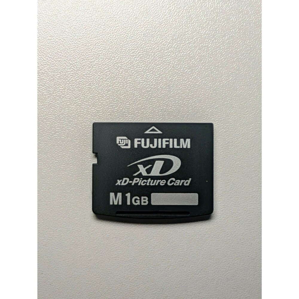 Fujifilm 1GB xD-Picture Card Type M Memory Card w/ Olympus Case Manuals